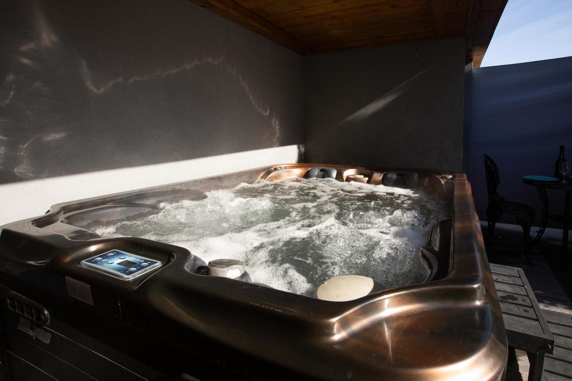 Gites Spa Strasbourg - Studio Romantique, Jacuzzi, Sauna, Terrasse Privee Furdenheim 外观 照片