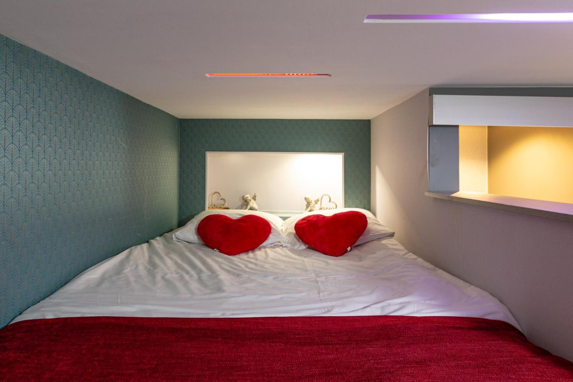 Gites Spa Strasbourg - Studio Romantique, Jacuzzi, Sauna, Terrasse Privee Furdenheim 外观 照片